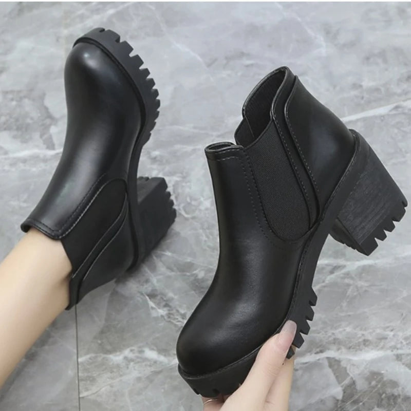 Fashionable Comfortable Round Toe High Heels Casual Thick Heel Short Solid Color 2024 New Autumn Winter Women's Boots